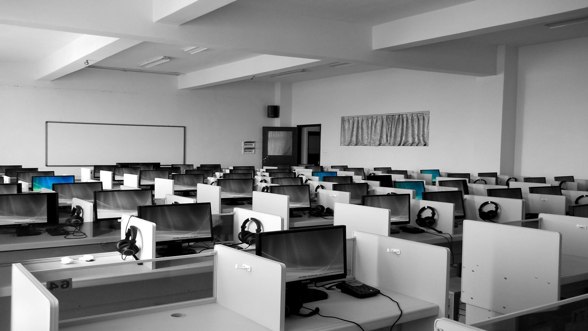 Hosted Desktop Infrastructure (HDI) vs Virtual Desktop Infrastructure (VDI)